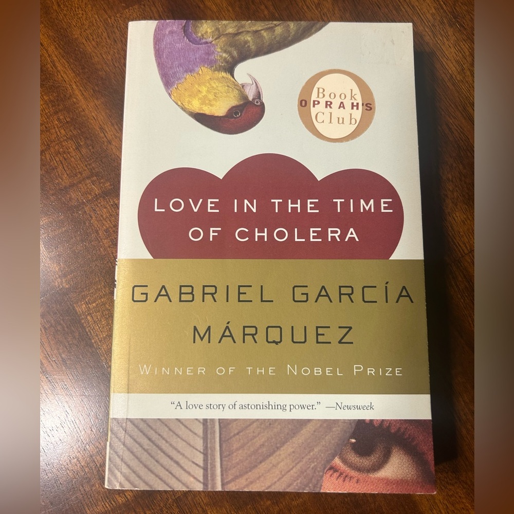 ✨ 4/$25 – Love in the Time of Cholera by Gabriel García Márquez Paperback Book